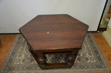 Konferenční stolek  (původní cena 3.980,- Kč)